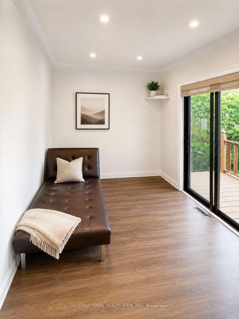 Photo 2 at 36 Ridge Road, CFB, Toronto