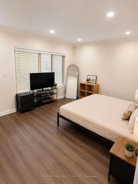 Photo 3 at 36 Ridge Road, CFB, Toronto