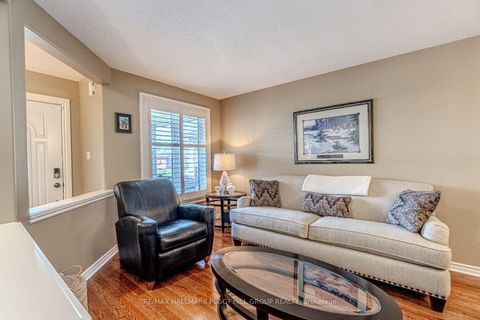Photo 6 at 35 Benjamin Lane, Painswick South, Barrie