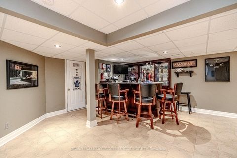 Photo 17 at 35 Benjamin Lane, Painswick South, Barrie