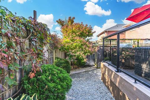 Photo 25 at 35 Benjamin Lane, Painswick South, Barrie
