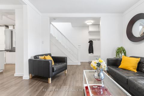 Photo 4 at 52 Third Street, New Toronto, Toronto