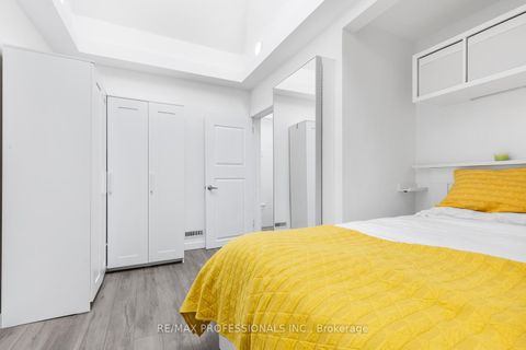 Photo 23 at 52 Third Street, New Toronto, Toronto