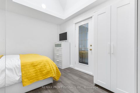 Photo 24 at 52 Third Street, New Toronto, Toronto
