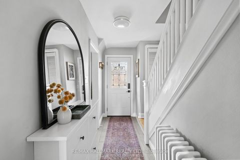 Photo 2 at 100 Atlee Avenue, Cliffside, Toronto