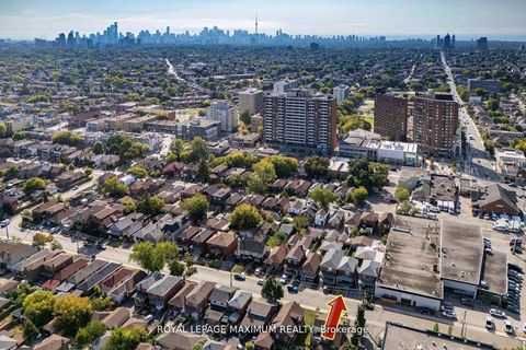 Photo 3 at 245 Belgravia Avenue, Belgravia, Toronto
