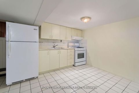 Photo 33 at 245 Belgravia Avenue, Belgravia, Toronto