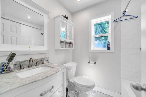 Photo 20 at 327 Deloraine Avenue, Lawrence Park North, Toronto