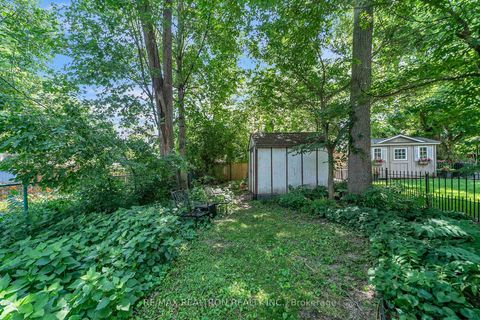 Photo 23 at 327 Deloraine Avenue, Lawrence Park North, Toronto