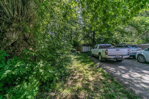 Photo 24 at 327 Deloraine Avenue, Lawrence Park North, Toronto