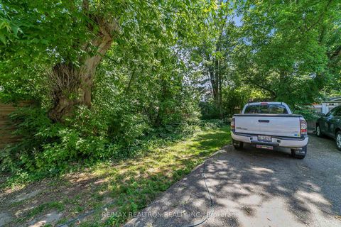 Photo 25 at 327 Deloraine Avenue, Lawrence Park North, Toronto