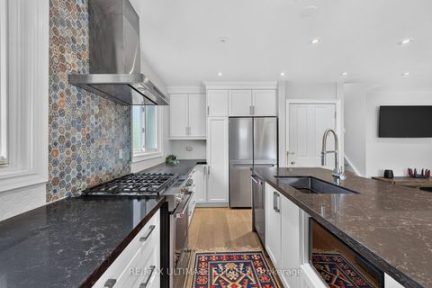 Photo 14 at 325 Goldenwood Road, Steeles, Toronto