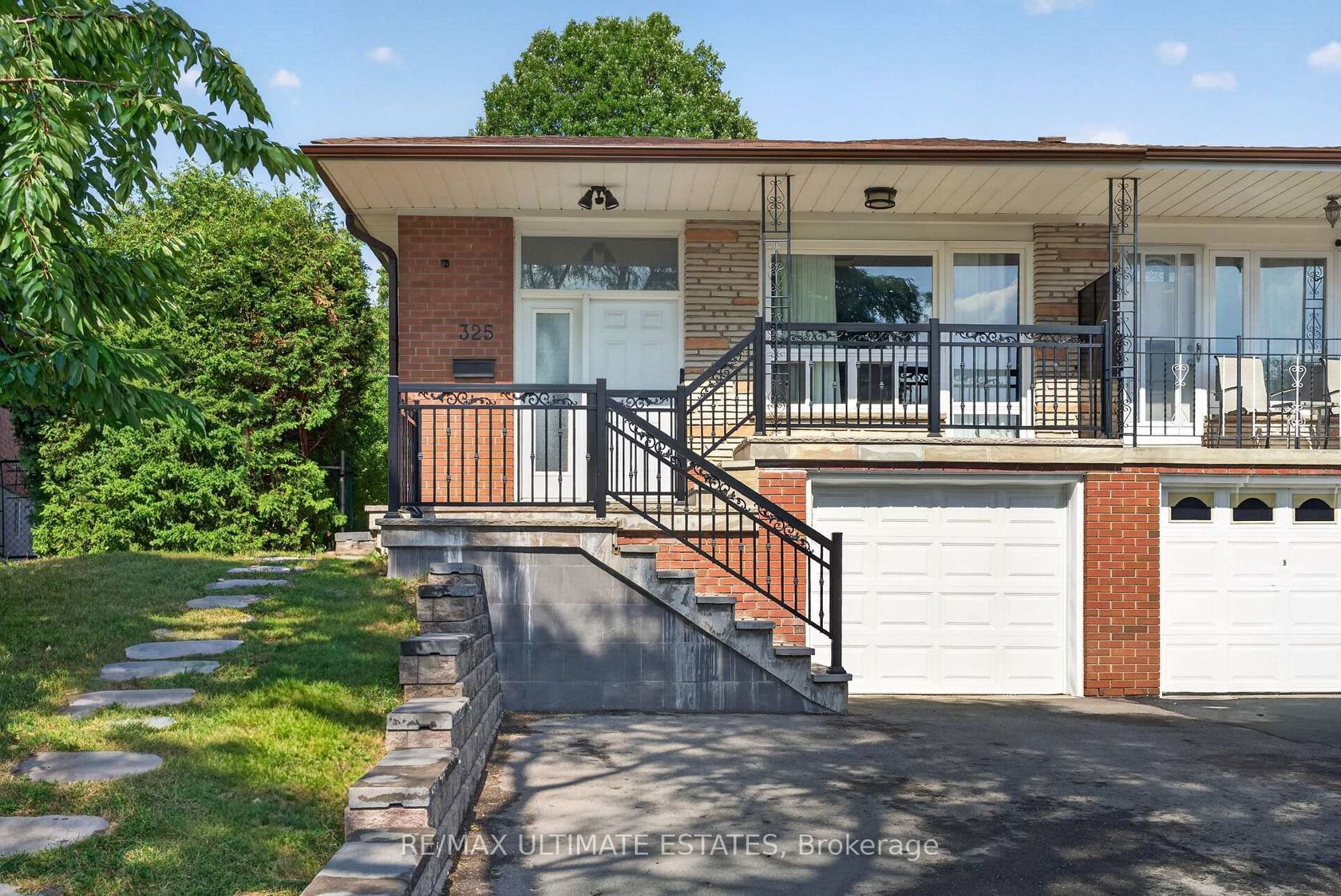 325 Goldenwood Road, Steeles, Toronto 