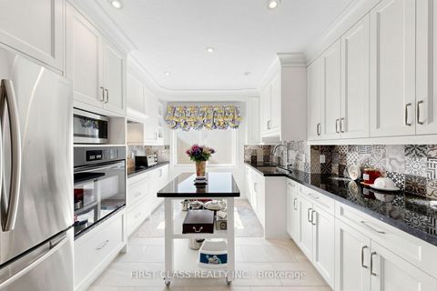 Photo 12 at 18 Yonge Boulevard, Lawrence Park North, Toronto