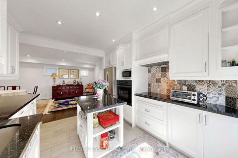 Photo 15 at 18 Yonge Boulevard, Lawrence Park North, Toronto