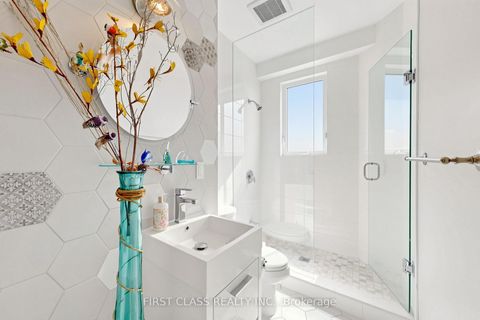 Photo 19 at 18 Yonge Boulevard, Lawrence Park North, Toronto