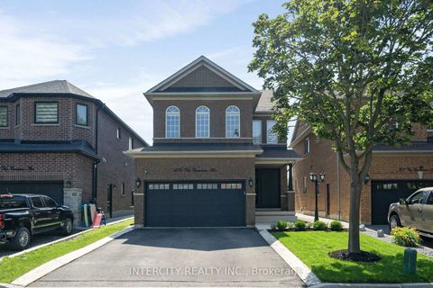 Photo 0 at 105 Via Carmine Avenue, Sonoma Heights, Vaughan