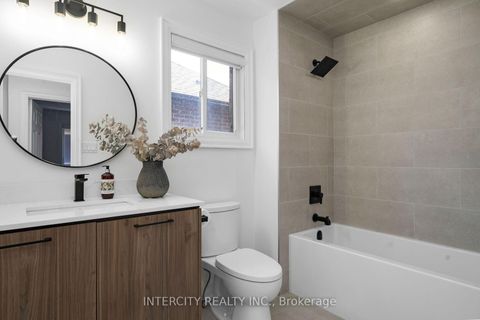 Photo 24 at 105 Via Carmine Avenue, Sonoma Heights, Vaughan