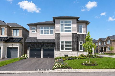 Photo 2 at 38 Bud Leggett Crescent, Keswick South, Georgina