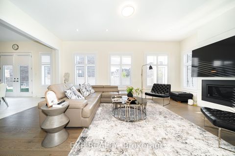 Photo 13 at 38 Bud Leggett Crescent, Keswick South, Georgina
