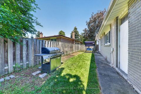Photo 41 at 10 Gillbank Crescent S, Morningside, Toronto