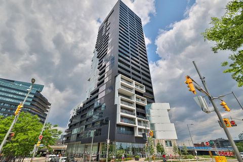 Photo 6 at 603 - 170 Bayview Avenue, Waterfront Communities C8, Toronto