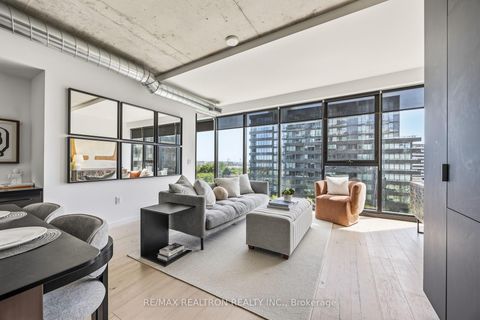 Photo 13 at 603 - 170 Bayview Avenue, Waterfront Communities C8, Toronto