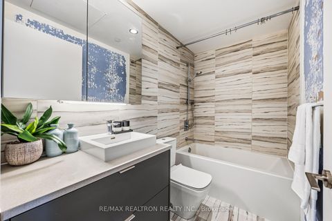 Photo 14 at 603 - 170 Bayview Avenue, Waterfront Communities C8, Toronto
