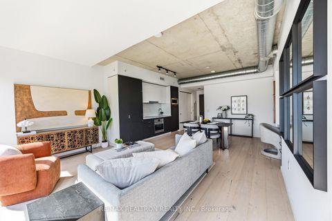 Photo 17 at 603 - 170 Bayview Avenue, Waterfront Communities C8, Toronto