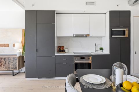 Photo 29 at 603 - 170 Bayview Avenue, Waterfront Communities C8, Toronto