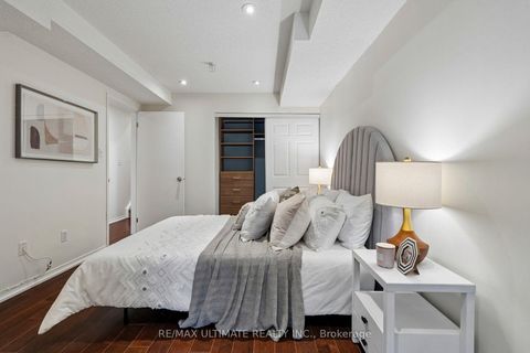 Photo 26 at 25 - 217 St. George Street, Annex, Toronto