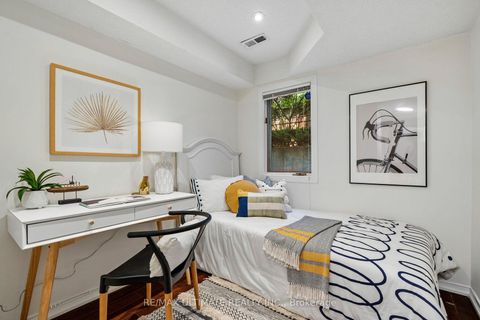 Photo 31 at 25 - 217 St. George Street, Annex, Toronto