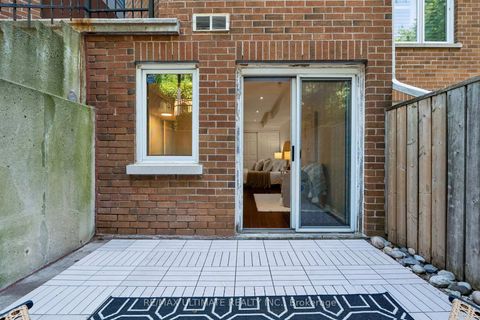 Photo 34 at 25 - 217 St. George Street, Annex, Toronto