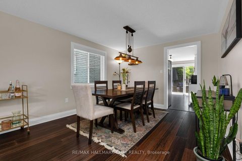 Photo 10 at 17 Benjamin Lane, Painswick South, Barrie