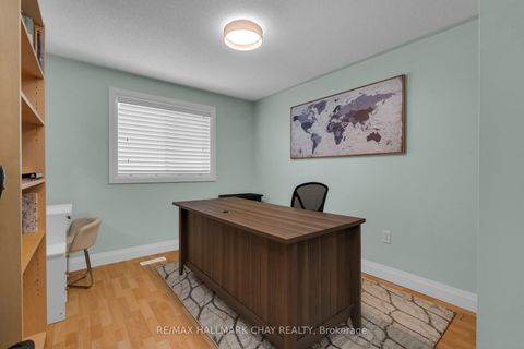 Photo 20 at 17 Benjamin Lane, Painswick South, Barrie