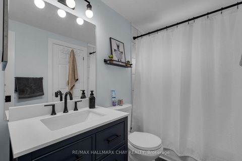 Photo 22 at 17 Benjamin Lane, Painswick South, Barrie