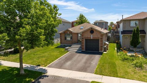 Photo 31 at 17 Benjamin Lane, Painswick South, Barrie