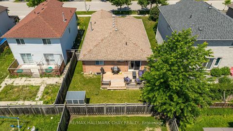 Photo 34 at 17 Benjamin Lane, Painswick South, Barrie