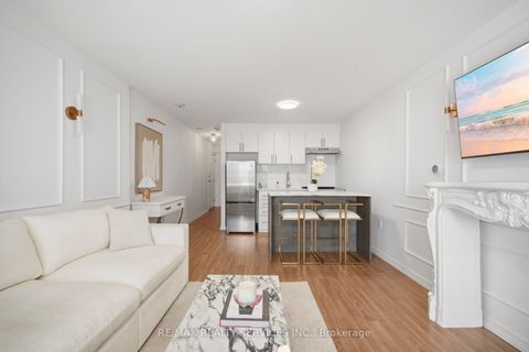 Photo 7 at 310 - 15 Maplewood Avenue, Cedarvale, Toronto