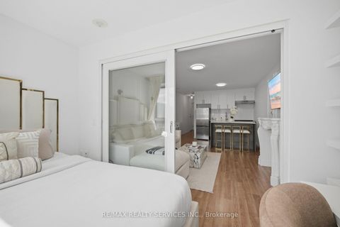 Photo 9 at 310 - 15 Maplewood Avenue, Cedarvale, Toronto