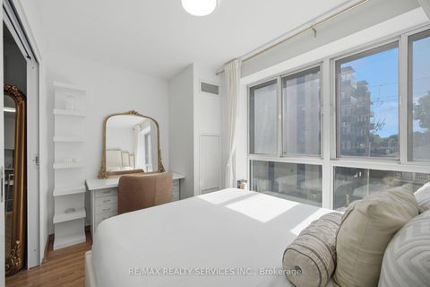 Photo 12 at 310 - 15 Maplewood Avenue, Cedarvale, Toronto