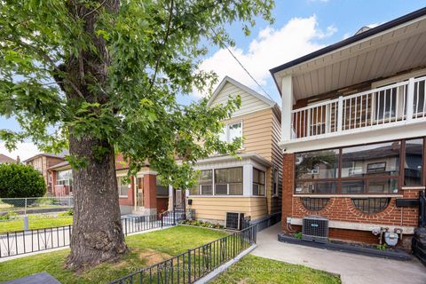 Photo 3 at 157 Ascot Avenue, Davenport, Toronto