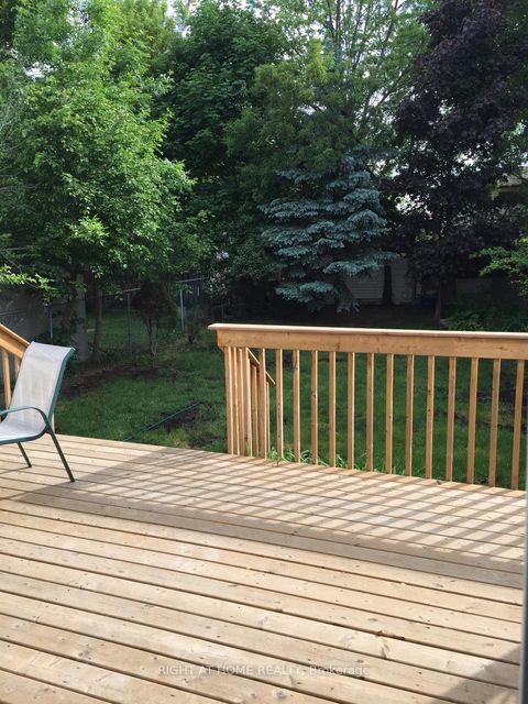 Photo 19 at 23 Carlton Road, Cundles East, Barrie