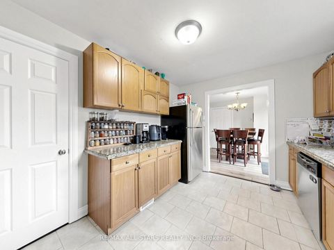 Photo 6 at 374 Adeline Drive, Keswick South, Georgina