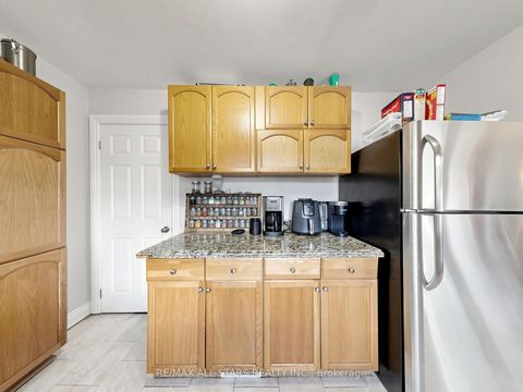 Photo 7 at 374 Adeline Drive, Keswick South, Georgina
