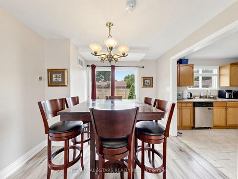 Photo 8 at 374 Adeline Drive, Keswick South, Georgina