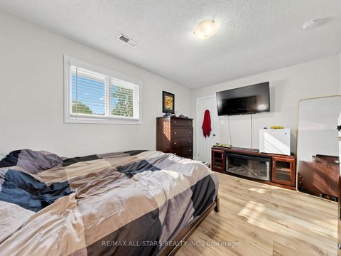 Photo 25 at 374 Adeline Drive, Keswick South, Georgina