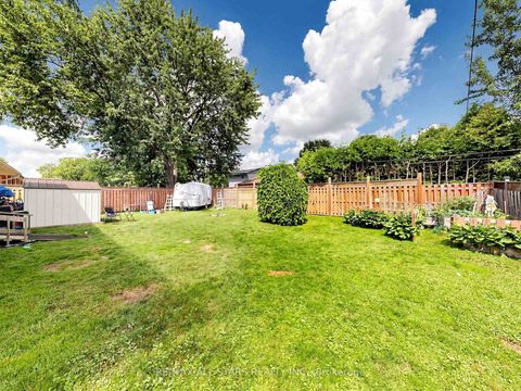 Photo 29 at 374 Adeline Drive, Keswick South, Georgina