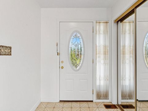 Photo 3 at 36 Lyon Heights Road, Bendale, Toronto