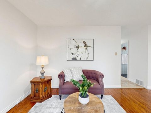 Photo 12 at 36 Lyon Heights Road, Bendale, Toronto